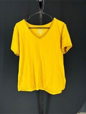 Kuhl Mustard Yellow Soft V-Neck Short Sleeve Tee